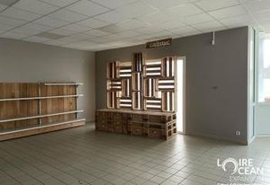 Location local commercial Vallet - Bd d'Alcester face Super U