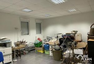 Location bureaux Vallet - Accès indépendant et terrasse