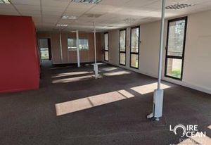 Vente bureaux Nantes - Proximité RN23 et zone d'activité
