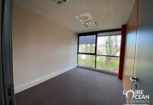 Vente bureaux Nantes - Proximité RN23 et zone d'activité