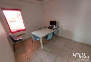 Vente bureau Nantes - Proche Bouaye, parking privé