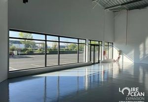 Location local commercial Beaucouzé - RD 523