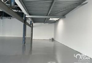 Location local commercial Beaucouzé - RD 523