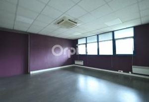 Location bureaux Bron - Proche Lyon, accès direct par la A46