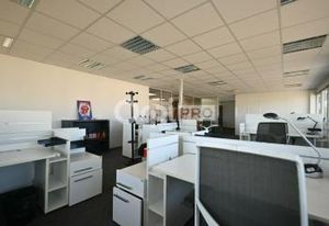 Location bureaux Bron - Proche A43, Tram T1 et T5, Gare Part-Dieu