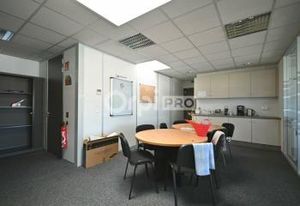 Location bureaux Bron - Proche A43, Tram T1 et T5, Gare Part-Dieu