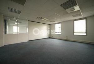 Location bureaux Bron - Proche Avenue Général de Gaulle et bus 52