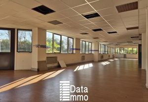 Location bureaux & activités légères Saint-Thibault-des-Vignes