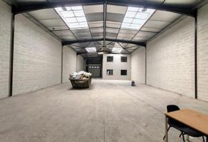 Location locaux d'activité Pontault-Combault - 389 m² & 250 m²