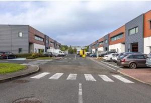 Location local d'activité Taverny - Proche sortie autoroute