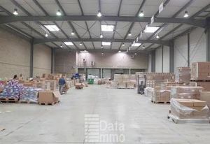 Location entrepôt Saint-Thibault-des-Vignes - Proche A104