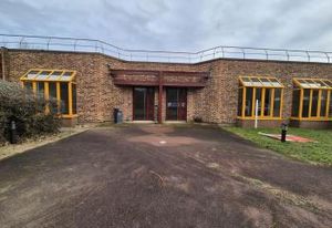 Location entrepôt Sens 99 000 m² - Label BREEAM