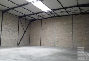 Location local d'activité Meaux - Hall 257 m² + bureaux 148 m²