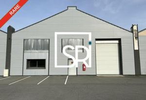Location local d'activité Riom - Bureaux inclus - Proche péage