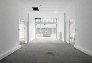Bureaux à louer Paris 13 - Rez-de-chaussée avec vitrine