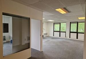 Location bureau Caen Nord - Proche transports et parkings privés