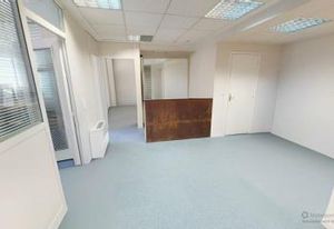 Location bureau Nice centre - Proche tramway et parking inclus