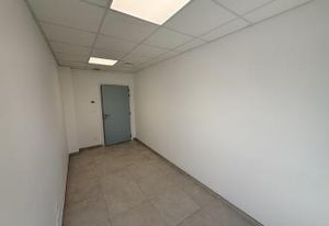 Bureau à vendre Lorgues - Pôle santé neuf, accès PMR