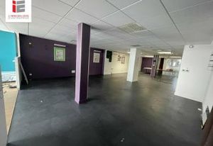 Location local commercial Lorient - Axes passants