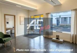 Vente local commercial angle de rue Saint-Nazaire centre
