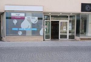 Location local commercial Mantes-la-Jolie - Axe principal