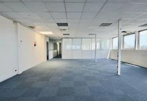Location bureaux Marseille 14 - Proche autoroute, port et gare Saint Charles