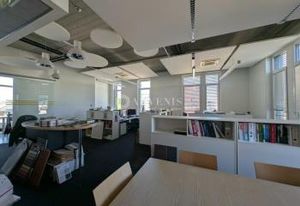 Location bureaux Strasbourg Cronenbourg - Proche bus et autoroute