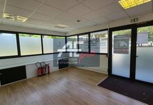 Location bureaux Saint-Nazaire - Boulevard à fort trafic
