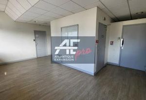 Location bureaux Saint-Nazaire centre-ville, proche gare et bus