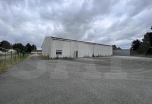 Location local d'activité Caudan - 760 m²