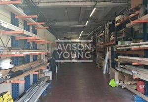 Location local d'activité Gennevilliers - Porte sectionnelle plain-pied