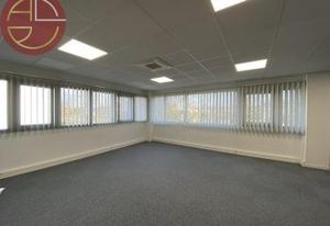 Bureaux à louer Castelnau-d'Estrétefonds, proche autoroute et RN