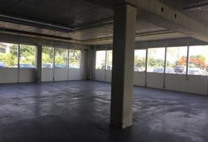 Location bureaux Labège, proche rocade et autoroute, côté lac