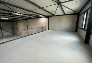 Locaux d'activité à vendre Persan - Proximité A16 et N185