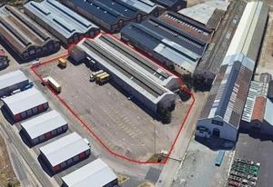 Local d'activités à vendre Le Havre - Quais de chargement et potentiel d'extension