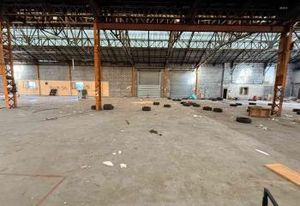 Local d'activités à vendre Le Havre - Quais de chargement et potentiel d'extension