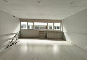 Location local commercial Biarritz - Village Iraty