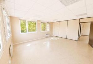 Location bureaux Évry centre - 3 accès indépendants