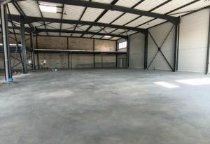 Location local commercial Sautron - 4 voies Nantes/La Baule