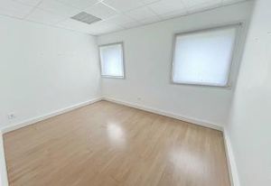 Location bureaux Reims - Proche NEOMA et axe passant