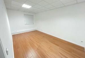 Location bureaux Reims - Proche NEOMA et axe passant