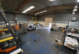 Location local d'activité Vaulx-en-Velin - Accès sécurisé