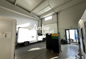 Locaux d'activité à louer Fréjus - Proche autoroute et 3 parkings