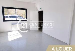 Location local d'activité Pornichet - Accès atelier et mezzanine