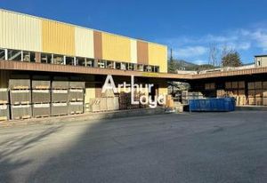 Vente entrepôt indépendant Contes - Proche A8 sortie 55