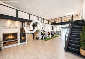 Location local commercial 256 m² - Zone dynamique Lattes