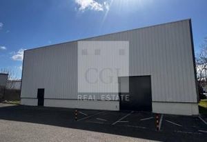 Local d'activité à louer Vénissieux - Bâtiment indépendant traversant