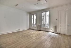 Bureaux à louer Paris 9 - Proche métro Cadet