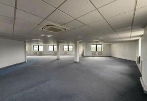 Vente bureaux Saint-Denis - Proche métro 13 et RER D