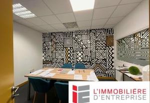 Location bureaux Vannes - Rez-de-chaussée avec parking